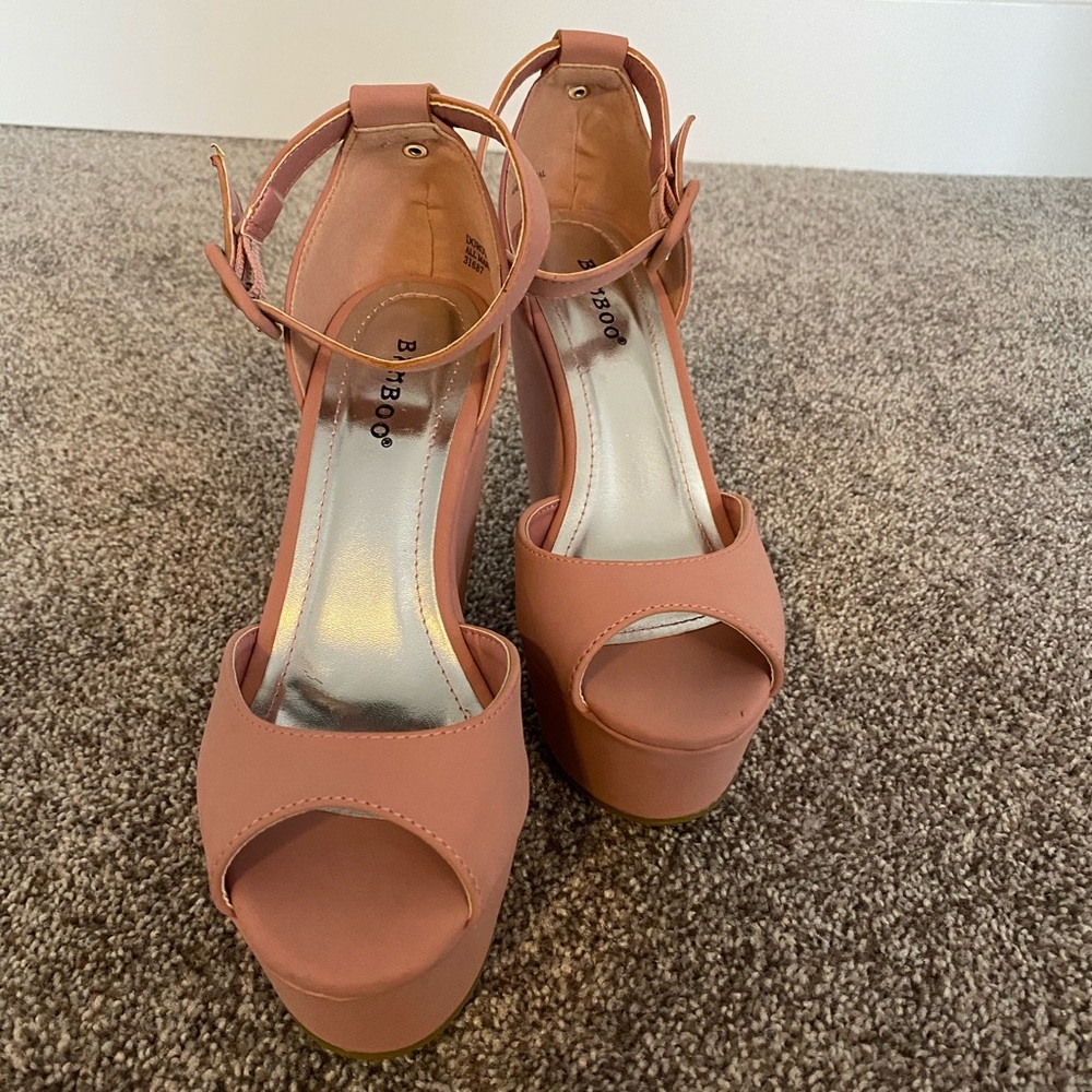 Pinky Nude platform sandals size 6